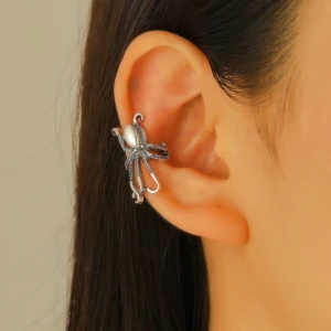 Octopus Alloy Ear Cuff
