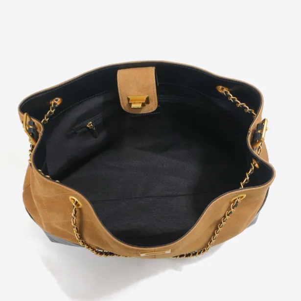 Quilted Bucket Shoulder Bag with Chain Strap for Workdays